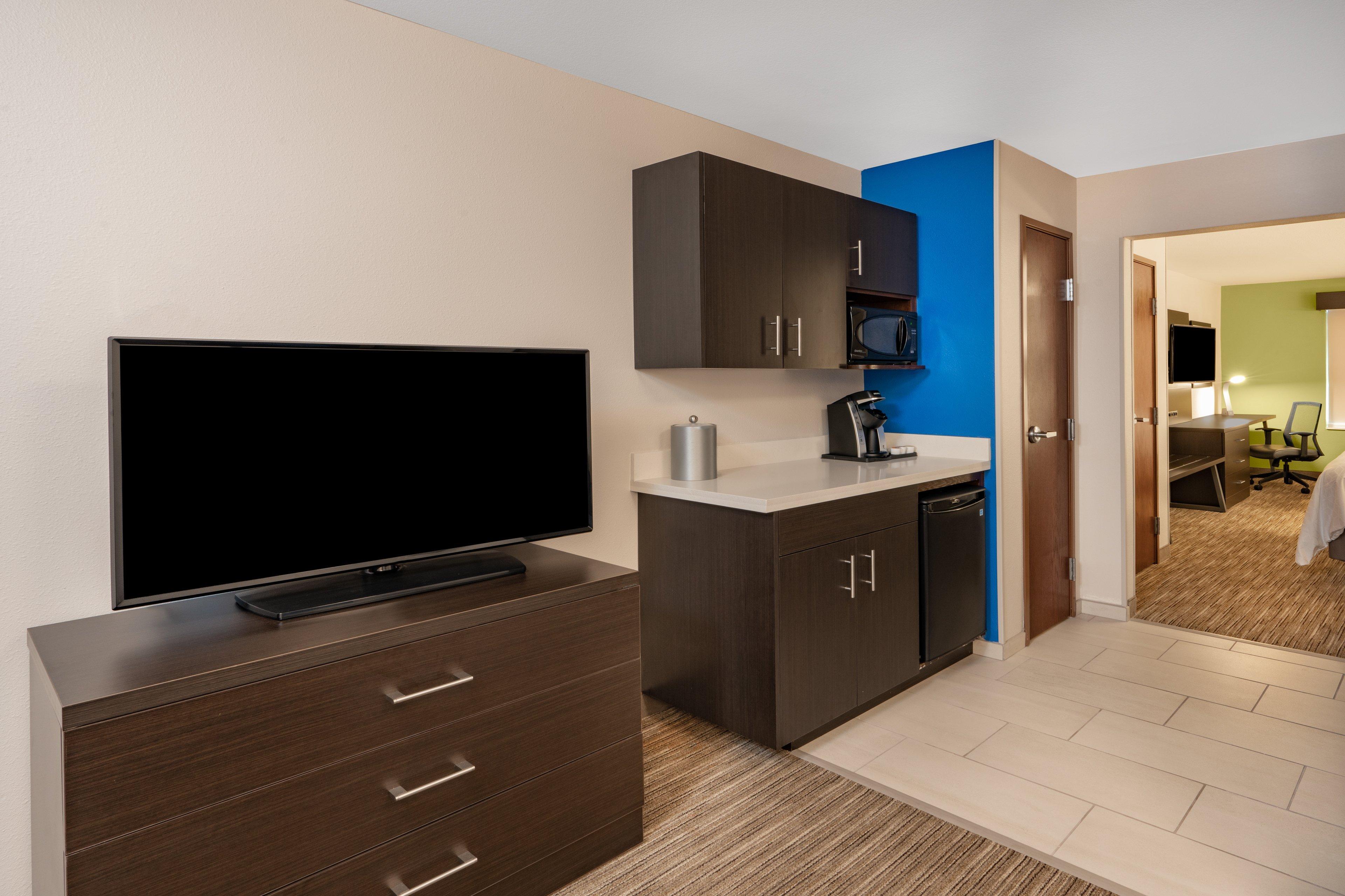 Holiday Inn Express & Suites Trinidad By Ihg Exterior foto